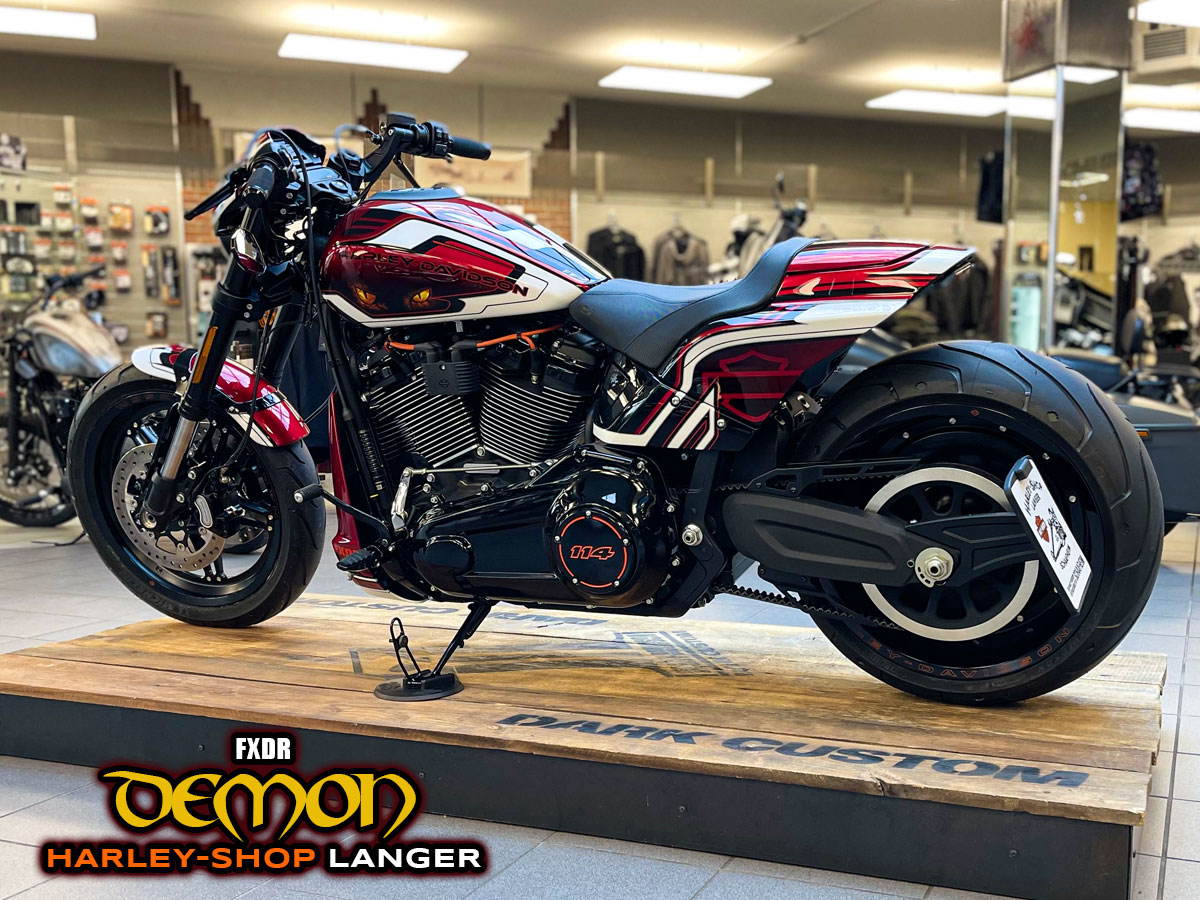 FXDR Demon Custombike - Umbau von Harley-Shop Langer